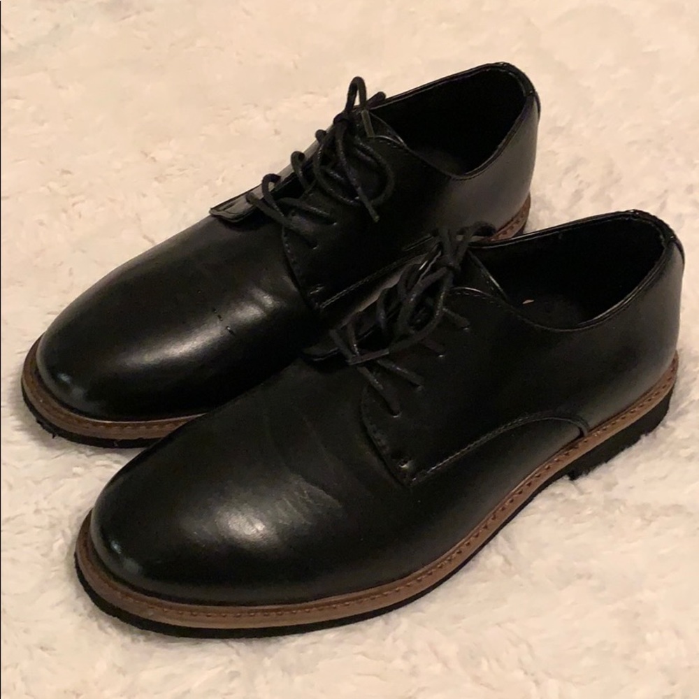 Deerstags Boys Dress Shoes Size 5 1/2